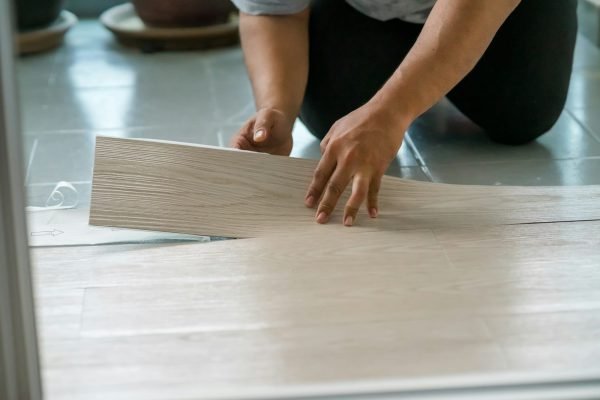 installing vinyl floor
